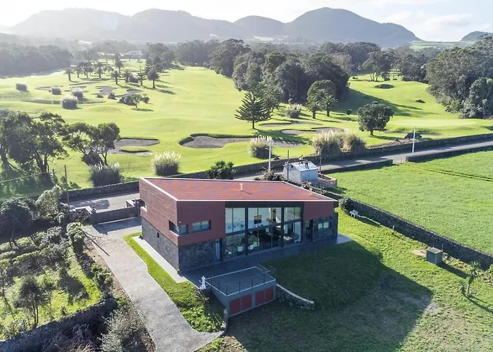 Batalha Golf Villa Pico da Pedra